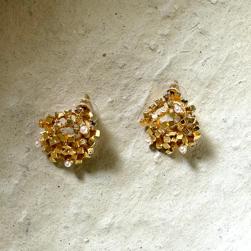 Stud Earrings with Gold and Pearl pieces